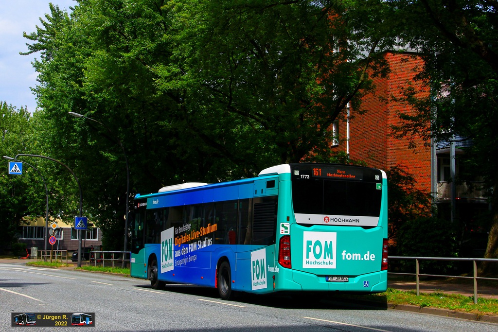 Ein Bild, das Text, Baum, drau�en, Stra�e enth�lt.

Automatisch generierte Beschreibung