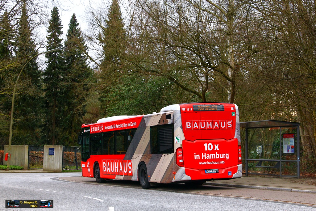 Ein Bild, das Text, Baum, drau�en, Stra�e enth�lt.

Automatisch generierte Beschreibung