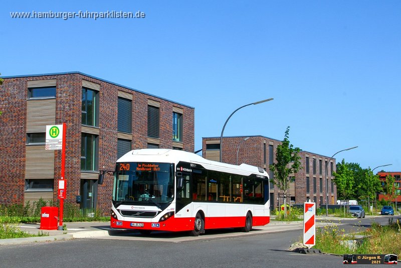 8208-37,(ex SBG 8208),HHA,JN.jpeg