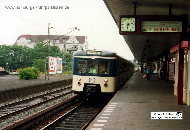 471-016-3,S-Bahn,LA.jpg