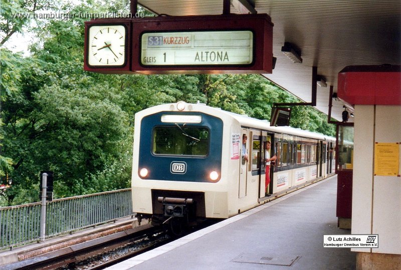 472-244-1,S-Bahn,LA.jpg