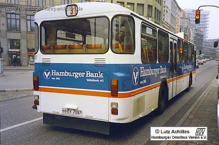 8207-24,VHH,LA.jpg
